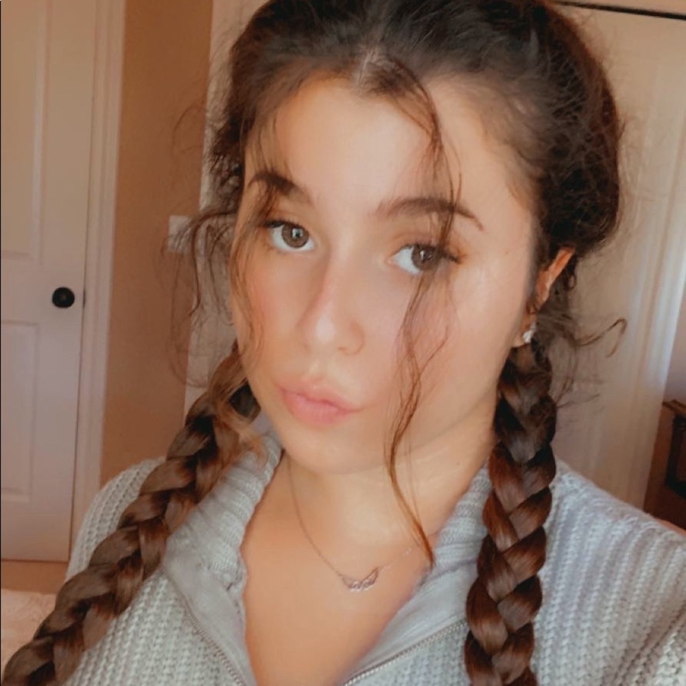 Meet your Posher, Ali